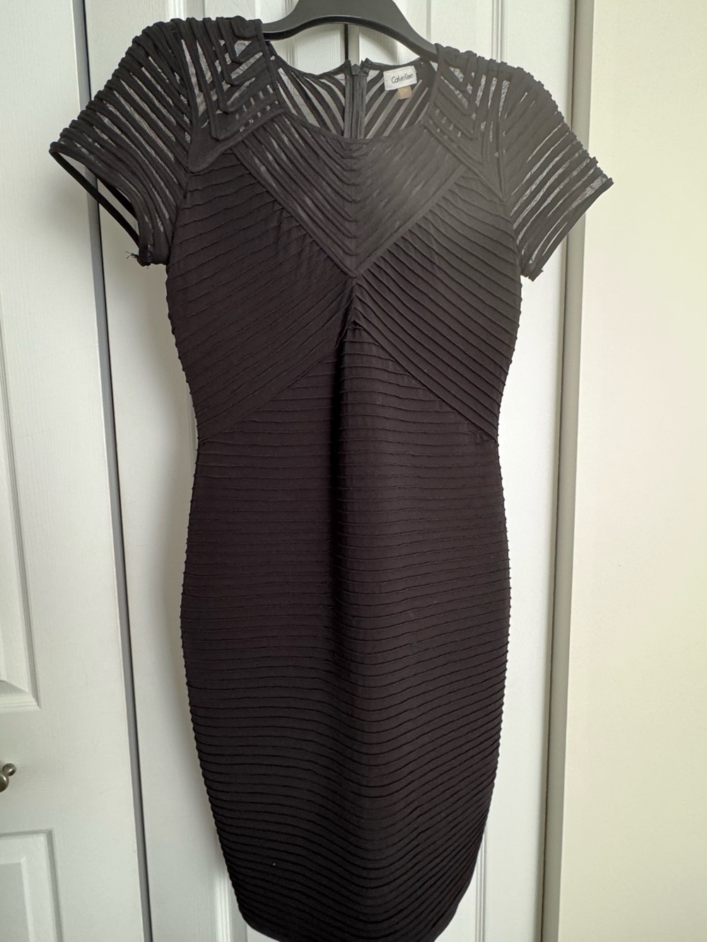 Calvin Klein Black Short-Sleeve Textured Midi Sheath Dress